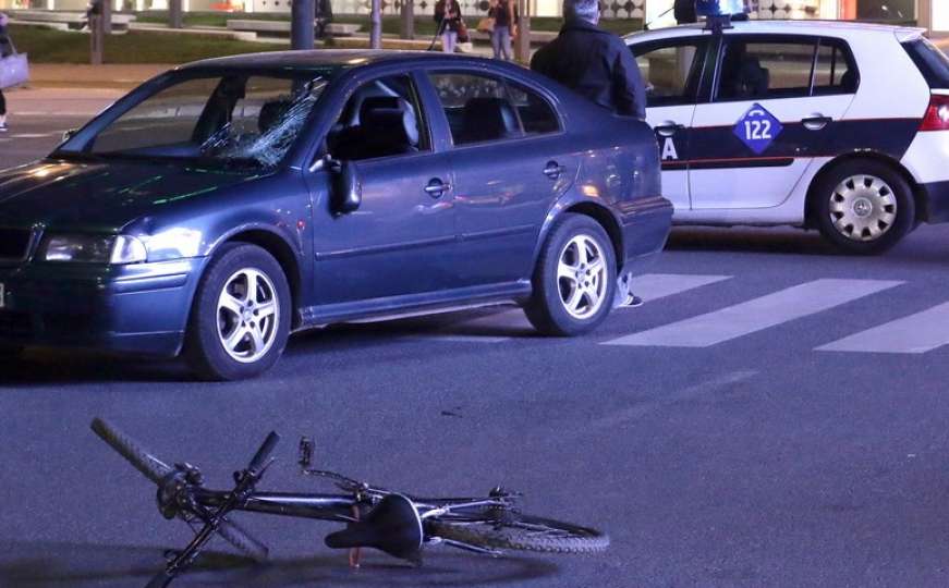 U saobraćajnoj nesreći teško povrijeđen 19-godišnji biciklist
